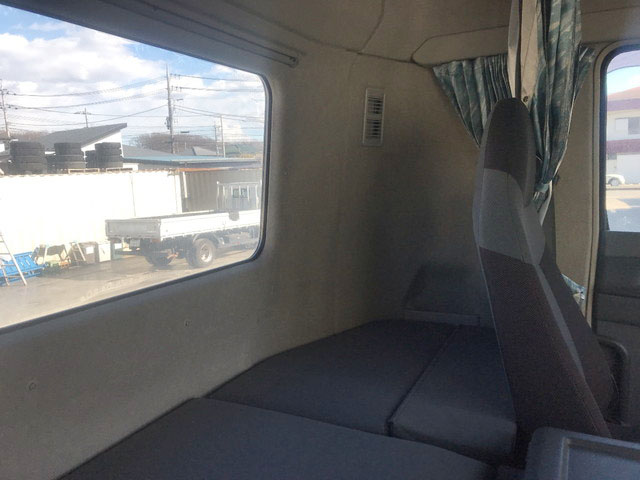 三菱ふそうスーパーグレートトレーラーヘッド（トラクターヘッド）大型（10t）[写真31]