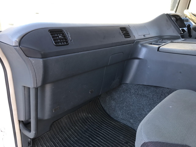 三菱ふそうスーパーグレートトレーラーヘッド（トラクターヘッド）大型（10t）[写真32]