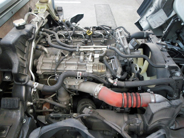 三菱ふそうキャンター平ボディ小型（2t・3t）[写真15]