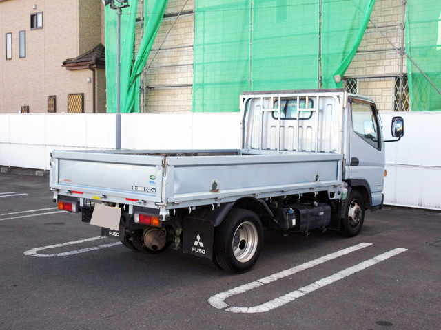 三菱ふそうキャンター平ボディ小型（2t・3t）[写真04]