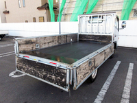 三菱ふそうキャンター平ボディ小型（2t・3t）[写真08]