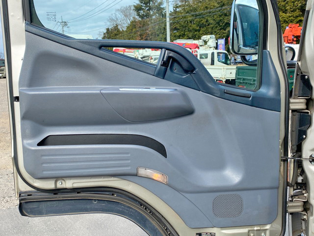 三菱ふそうキャンタークレーン4段小型（2t・3t）[写真30]