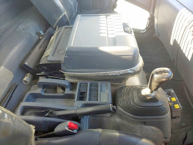 いすゞフォワードダンプ中型（4t）[写真34]