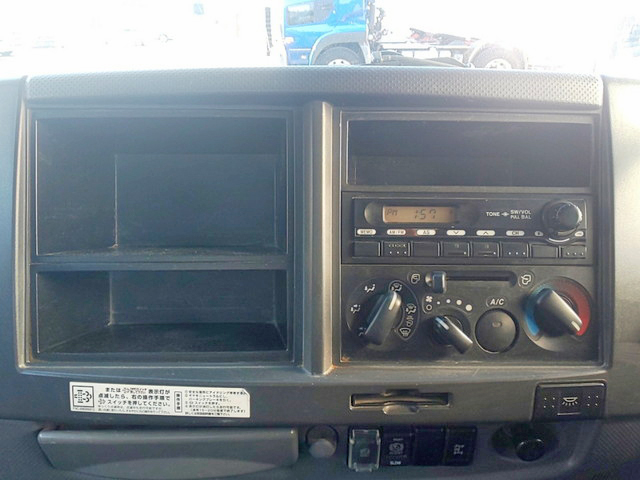 いすゞフォワードダンプ中型（4t）[写真38]