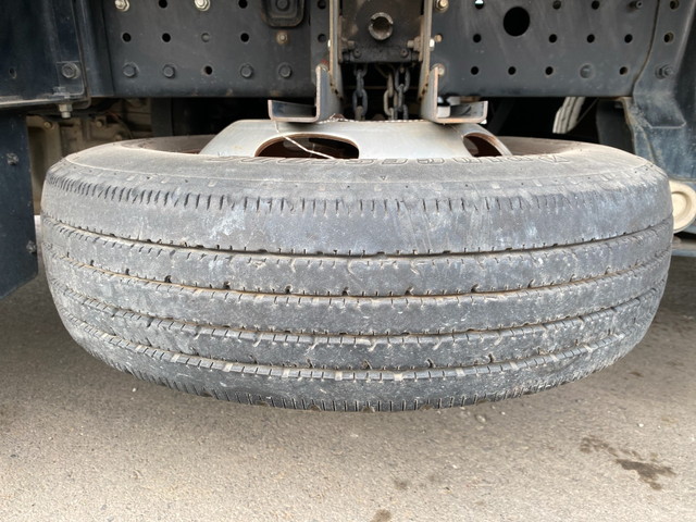 三菱ふそうキャンター平ボディ小型（2t・3t）[写真13]