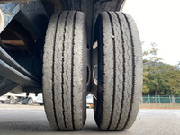 三菱ふそうキャンター平ボディ小型（2t・3t）[写真19]