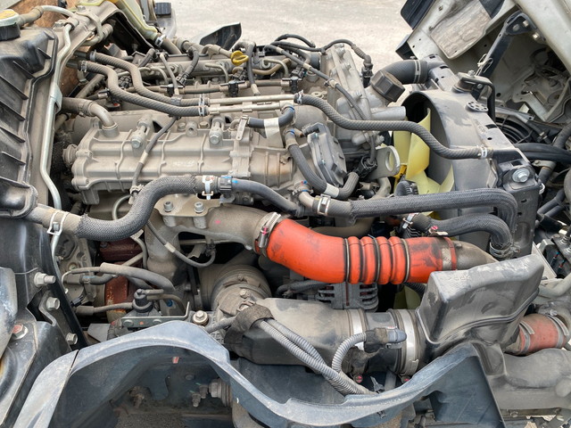 三菱ふそうキャンター平ボディ小型（2t・3t）[写真22]