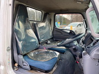 三菱ふそうキャンター平ボディ小型（2t・3t）[写真27]