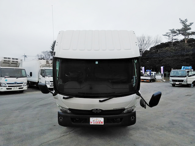 日野デュトロユニック4段小型（2t・3t）[写真09]