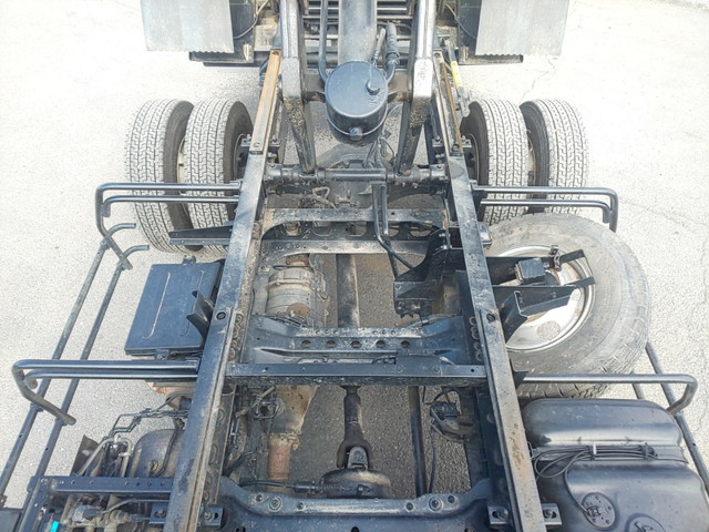 いすゞフォワードダンプ中型（4t）[写真18]