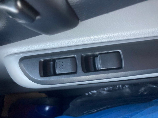 三菱ふそうキャンターアルミバン小型（2t・3t）[写真21]