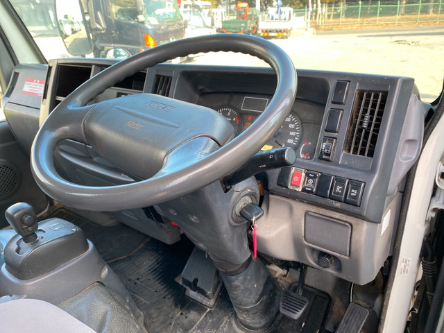 いすゞエルフクレーン3段小型（2t・3t）[写真30]