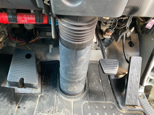 いすゞエルフクレーン3段小型（2t・3t）[写真35]