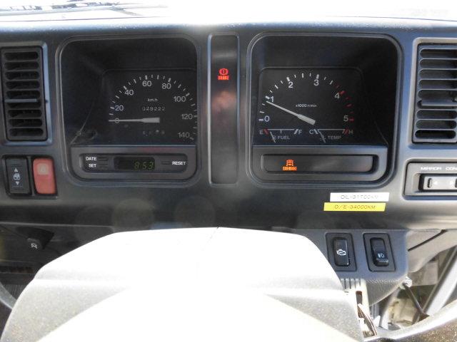 マツダタイタンクレーン4段小型（2t・3t）[写真14]