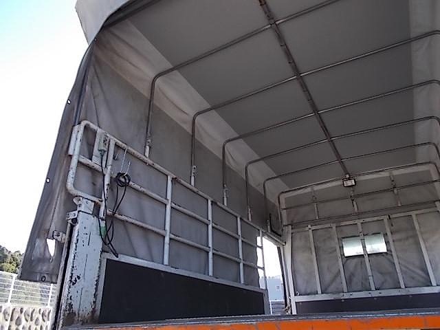 三菱ふそうキャンター幌車小型（2t・3t）[写真13]