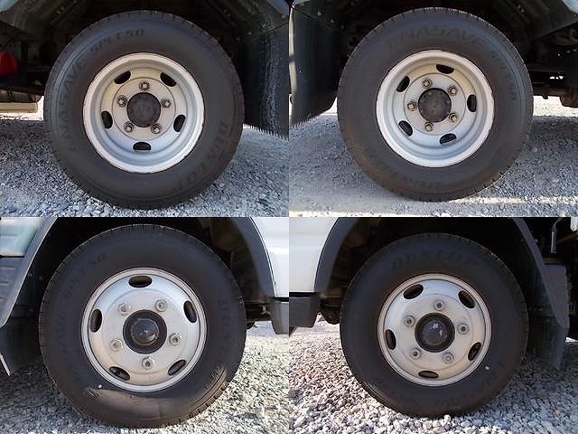 三菱ふそうキャンター幌車小型（2t・3t）[写真22]