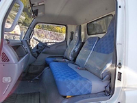 三菱ふそうキャンター幌車小型（2t・3t）[写真40]