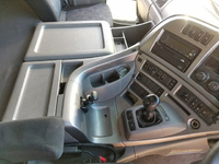 UDトラックスクオンアルミウイング大型（10t）[写真35]