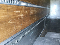 いすゞギガアルミウイング大型（10t）[写真06]