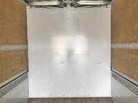 UDトラックスクオンアルミウイング大型（10t）[写真11]