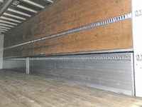 UDトラックスクオンアルミウイング大型（10t）[写真12]