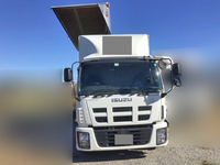 いすゞギガアルミウイング大型（10t）[写真03]