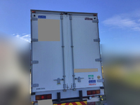 いすゞギガアルミウイング大型（10t）[写真05]