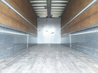 UDトラックスクオンアルミウイング大型（10t）[写真12]