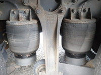 UDトラックスクオンアルミウイング大型（10t）[写真19]