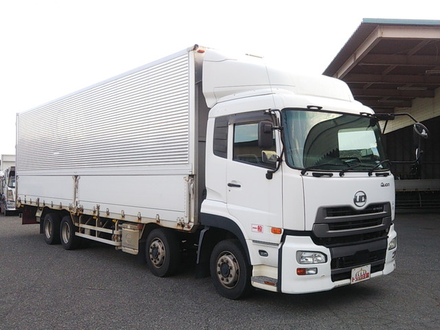 UDトラックスクオンアルミウイング大型（10t）[写真03]