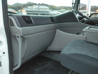 UDトラックスクオンアルミウイング大型（10t）[写真32]