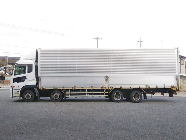 UDトラックスクオンアルミウイング大型（10t）[写真05]