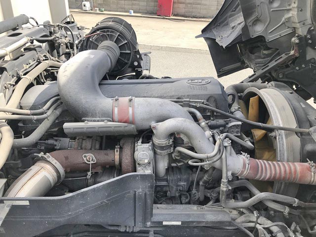 UDトラックスクオンアルミウイング大型（10t）[写真25]