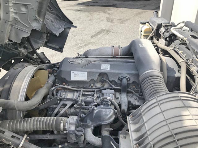 UDトラックスクオンアルミウイング大型（10t）[写真26]