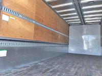 いすゞフォワードアルミウイング中型（4t）[写真10]