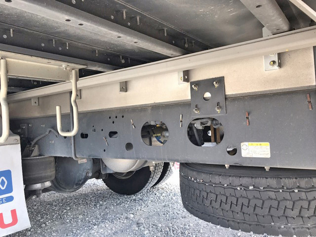 いすゞフォワードアルミウイング中型（4t）[写真13]