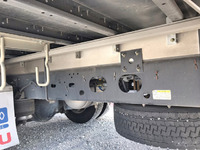 いすゞフォワードアルミウイング中型（4t）[写真13]