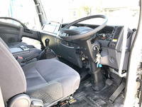 いすゞフォワードアルミウイング中型（4t）[写真18]