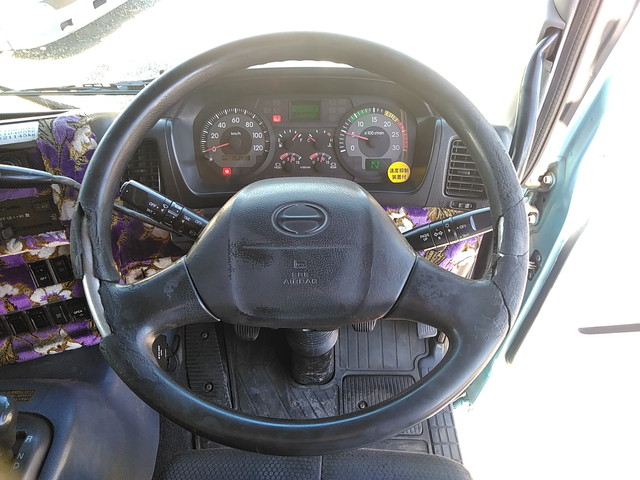 日野プロフィアトレーラーヘッド（トラクターヘッド）大型（10t）[写真37]