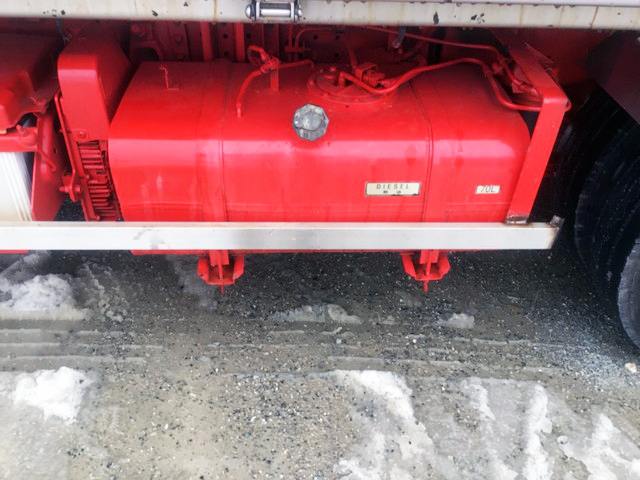 三菱ふそうキャンターダンプ小型（2t・3t）[写真15]