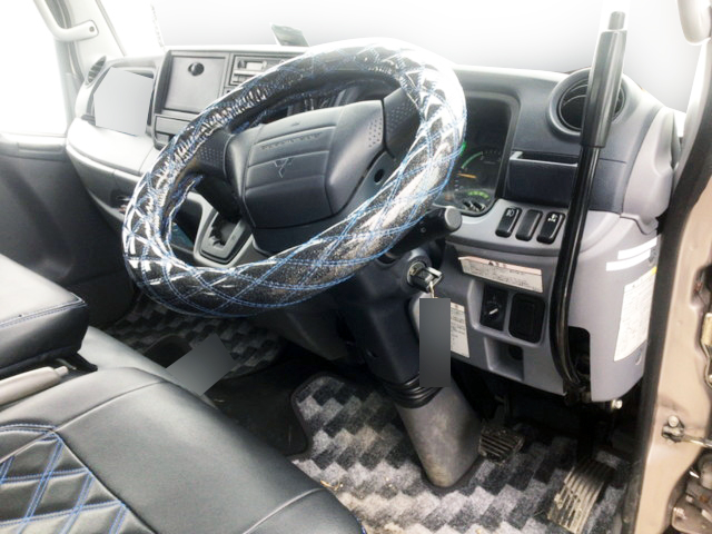 三菱ふそうキャンターダンプ小型（2t・3t）[写真33]