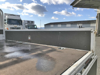 トヨタトヨエース平ボディ小型（2t・3t）[写真13]