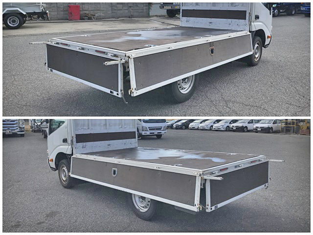 トヨタトヨエース平ボディ小型（2t・3t）[写真14]