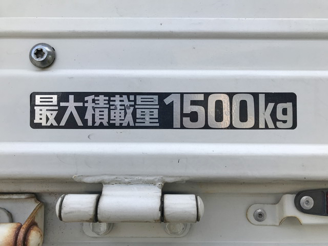 トヨタトヨエース平ボディ小型（2t・3t）[写真16]