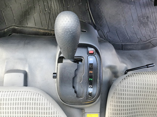 トヨタトヨエース平ボディ小型（2t・3t）[写真34]