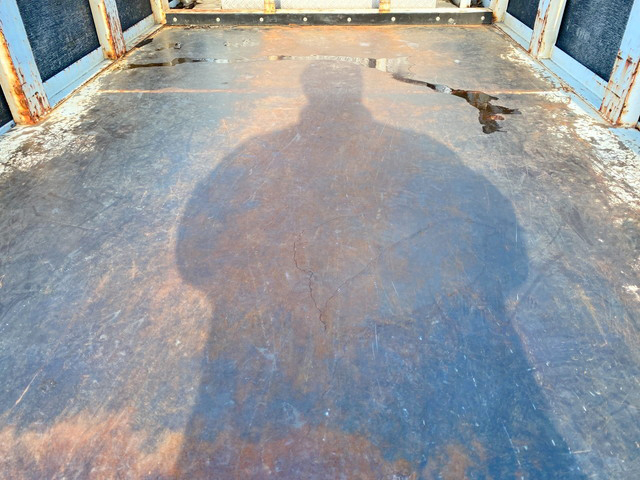 日産アトラス平ボディ小型（2t・3t）[写真13]