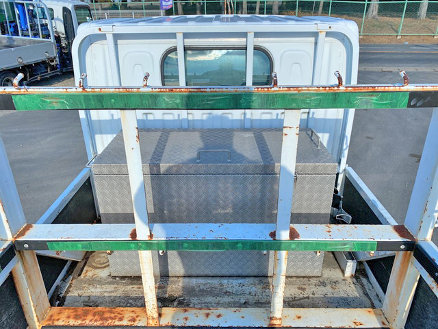 日産アトラス平ボディ小型（2t・3t）[写真14]