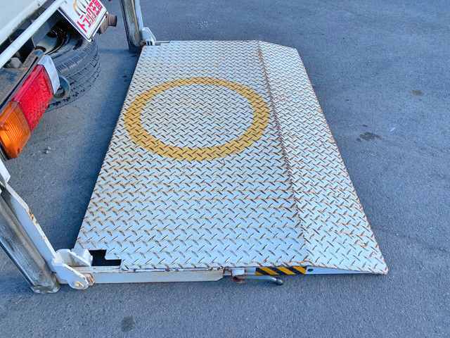 日産アトラス平ボディ小型（2t・3t）[写真17]