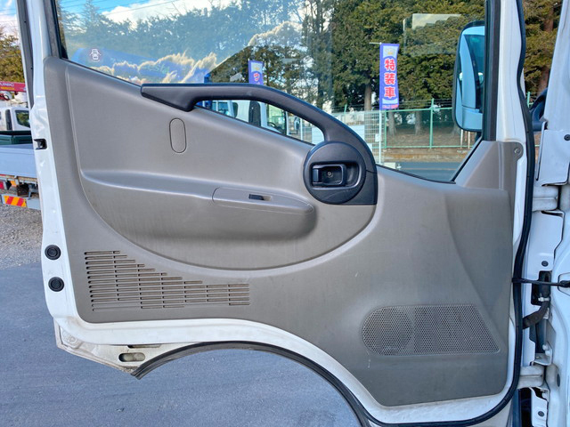 日産アトラス平ボディ小型（2t・3t）[写真29]