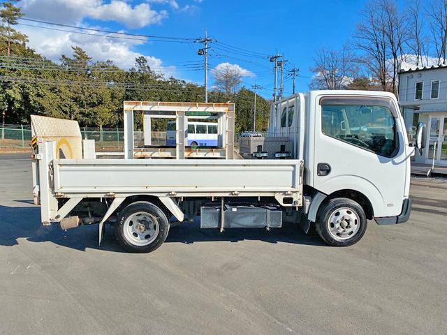 日産アトラス平ボディ小型（2t・3t）[写真05]